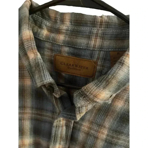 CLEARWATER OUTFITTERS BUTTON DOWN MULTI COLOR SHIRT SIZE XL - Picture 2 of 3